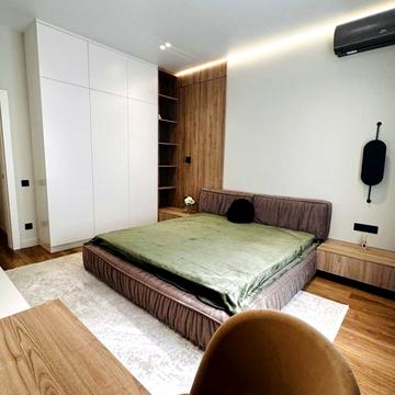 Ґарета Джонса вул. (Сімї Хохлових), 12