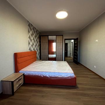 Сімї Кульженків вул. (Петра Дегтяренка), 21