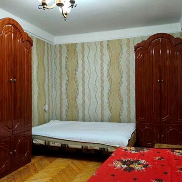 Алішера Навої просп., 76