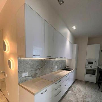 Деміївська вул., 13