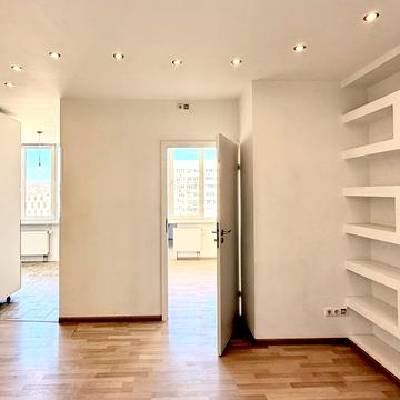 Валерія Лобановського просп., 150-Д