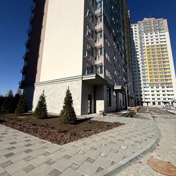 Академіка Заболотного вул., 15-Е