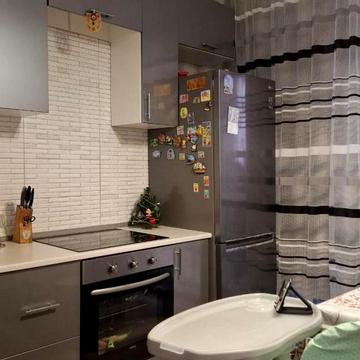 Миру вул., 53