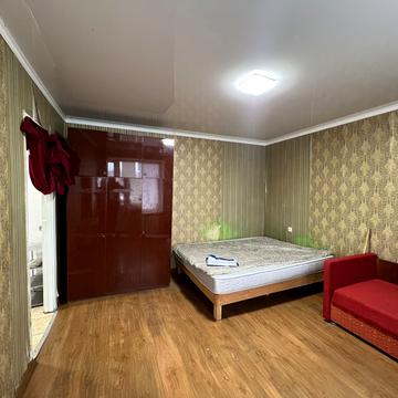 Київська вул., 52