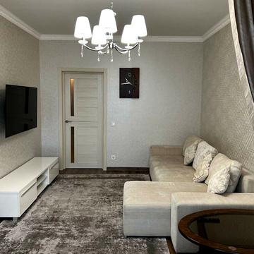 Деміївська вул., 14