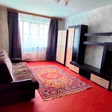 Академіка Єфремова вул. (Командарма Уборевича), 7-А