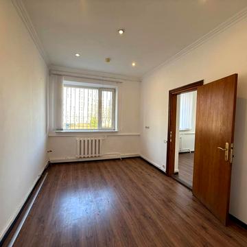 Уманська вул., 19