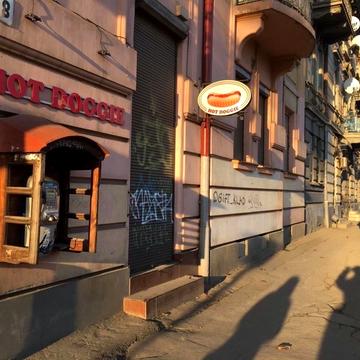 Академіка Андрія Сахарова вул., 8
