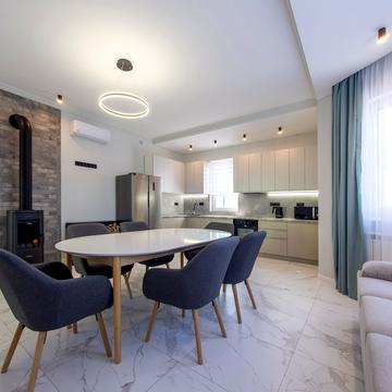 Виноградна вул.