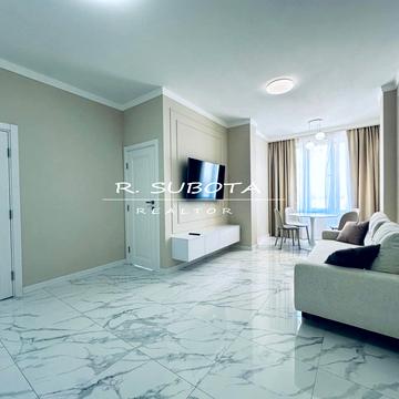 Набережна Перемоги вул., 68-А