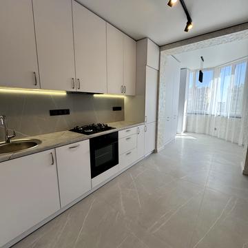 Клубна вул., 12