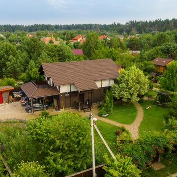 Центральна вул.