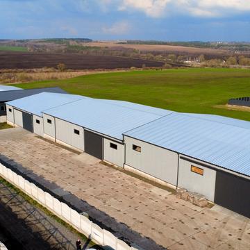 Центральна вул., 1