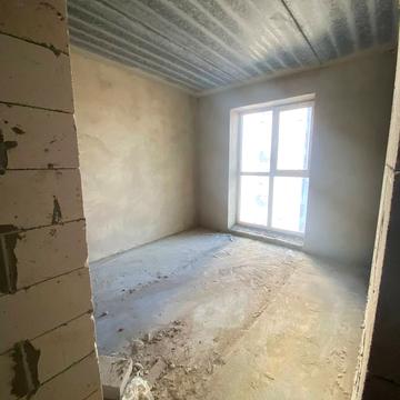 Героїв Десантників вул., (Будинок)