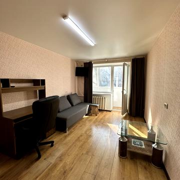 Сегедська вул., 17