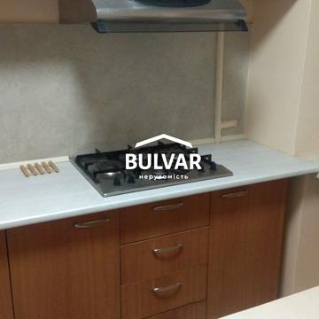 Аерокосмічний просп. (Гагаріна), 72