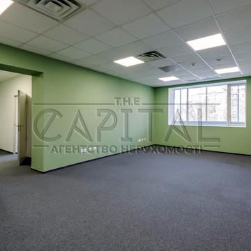 Шовковична вул., 42/44