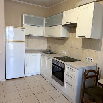 Єлизавети Чавдар вул., 1