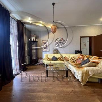 Велика Васильківська вул. (Червоноармійська), 111/113