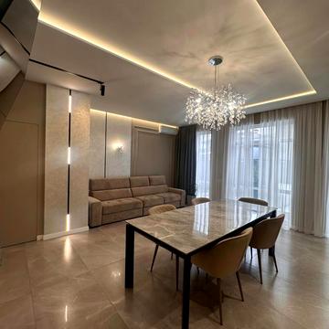 Полтавська вул., 33