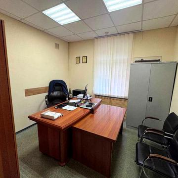 Лесі Українки просп. (Пушкіна), 6