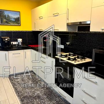 Соборна вул. (Петропавлівська), 10-Д