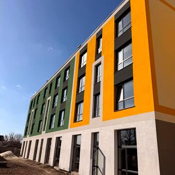 Довбуша вул., 10