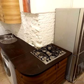 Велика Васильківська вул. (Червоноармійська), 41