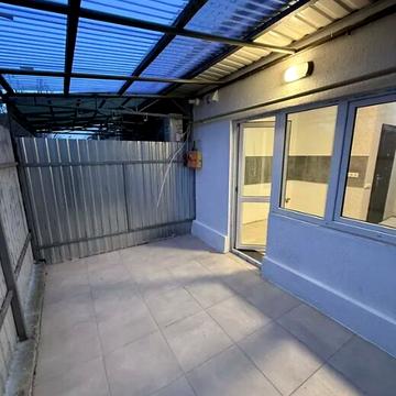 Магістральна вул., 64