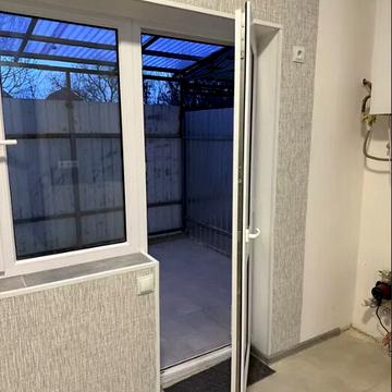 Магістральна вул., 64