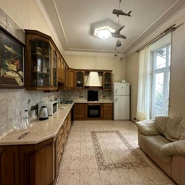 Івана Котляревського вул., 26