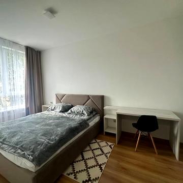 Любінська вул., 6-Б