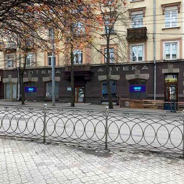 Соборна вул., 15