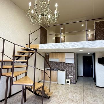 Жулянська вул., 5