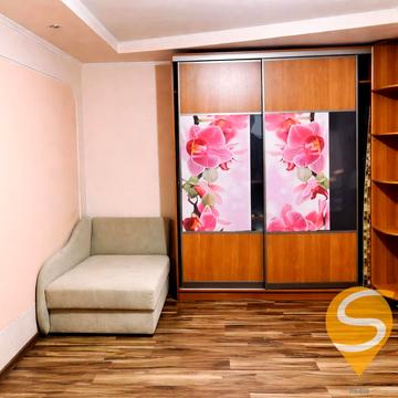 Дністерська вул., 2