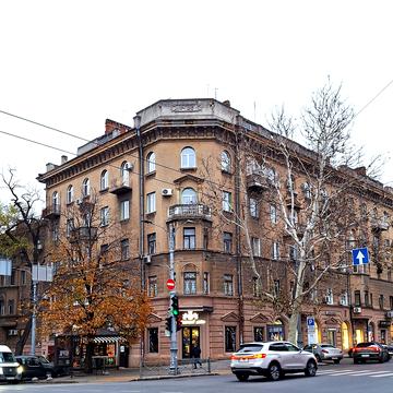 Святослава Караванського вул. (Жуковського), 17