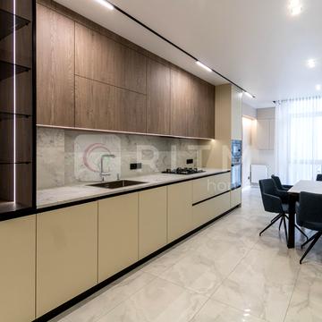 Бельведерська вул., 23