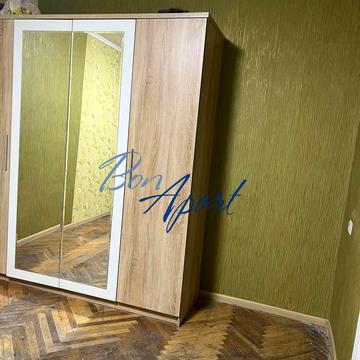 Вишгородська вул., 44