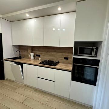 Яблунева вул., 1/2