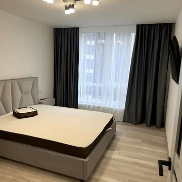 Юліана Пелеша вул., 3