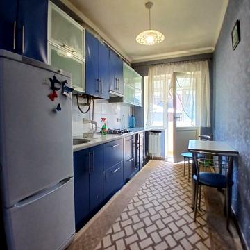 Літературна вул. (Чехова), 4-Є