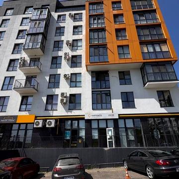 Трамвайна вул. (Революційна), 3