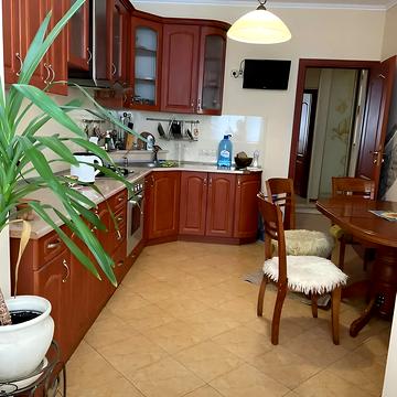 Гетьмана Мазепи вул., 87а