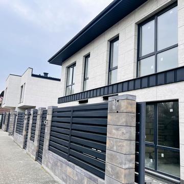 Зоряна вул.