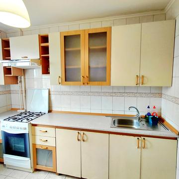 Нововокзальна вул., 21