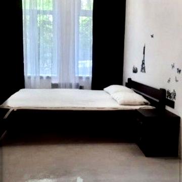 Південна вул., 4