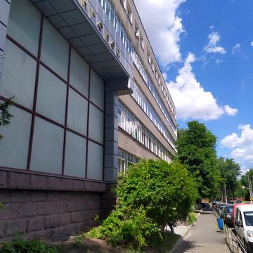 Ґарета Джонса вул. (Сімї Хохлових), 15