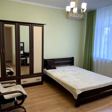 Пироговська вул., 7/9в