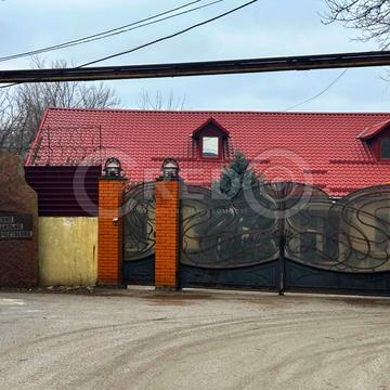 Каштанів вул., 14а