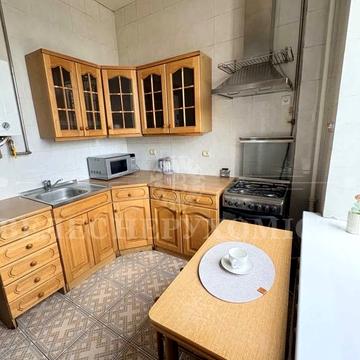 Берестейський просп. (Перемоги), 75/2